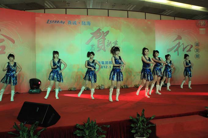 201211792715308